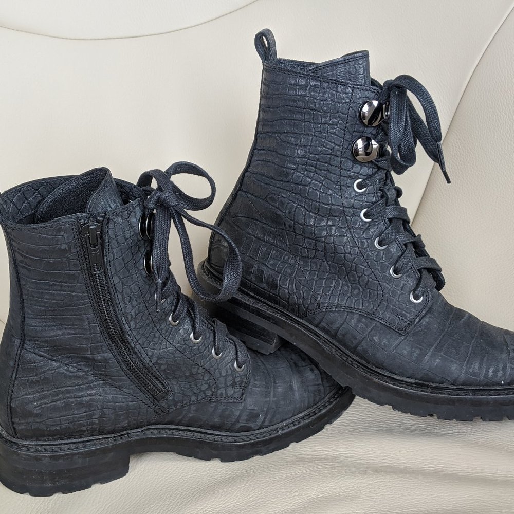 Frye women's lace up with side zipper, women's 7.5